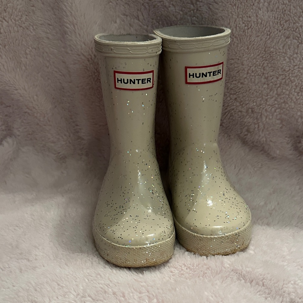 Hunter Cream Glitter Boots